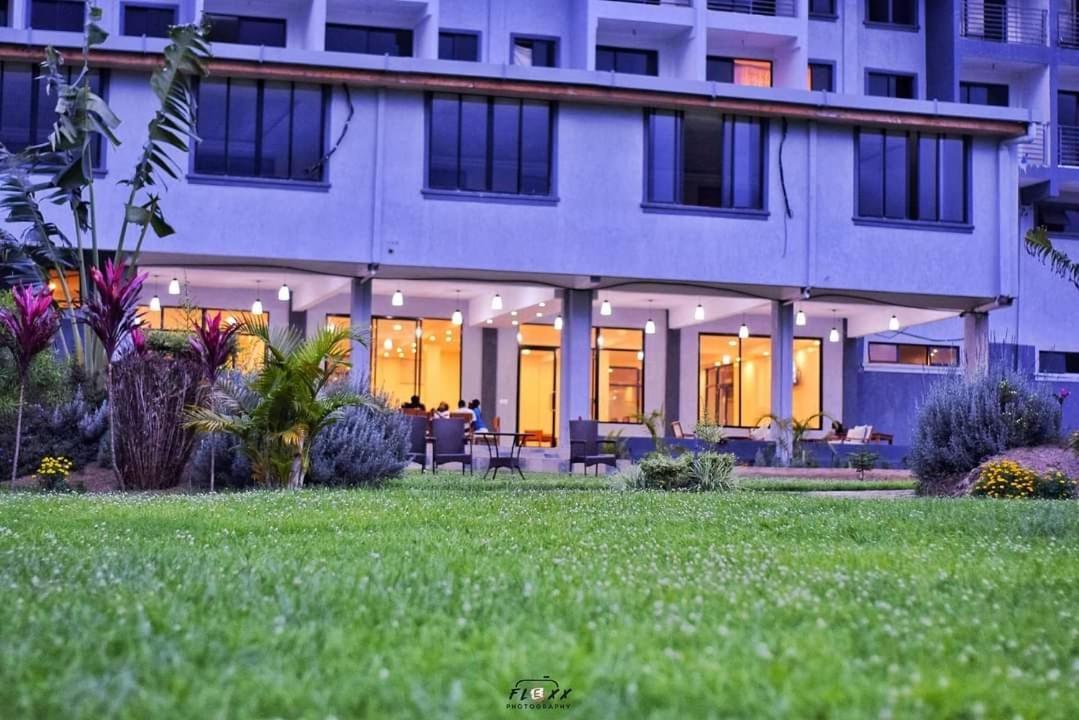 The Willis Hotel, Bomet 외부 사진
